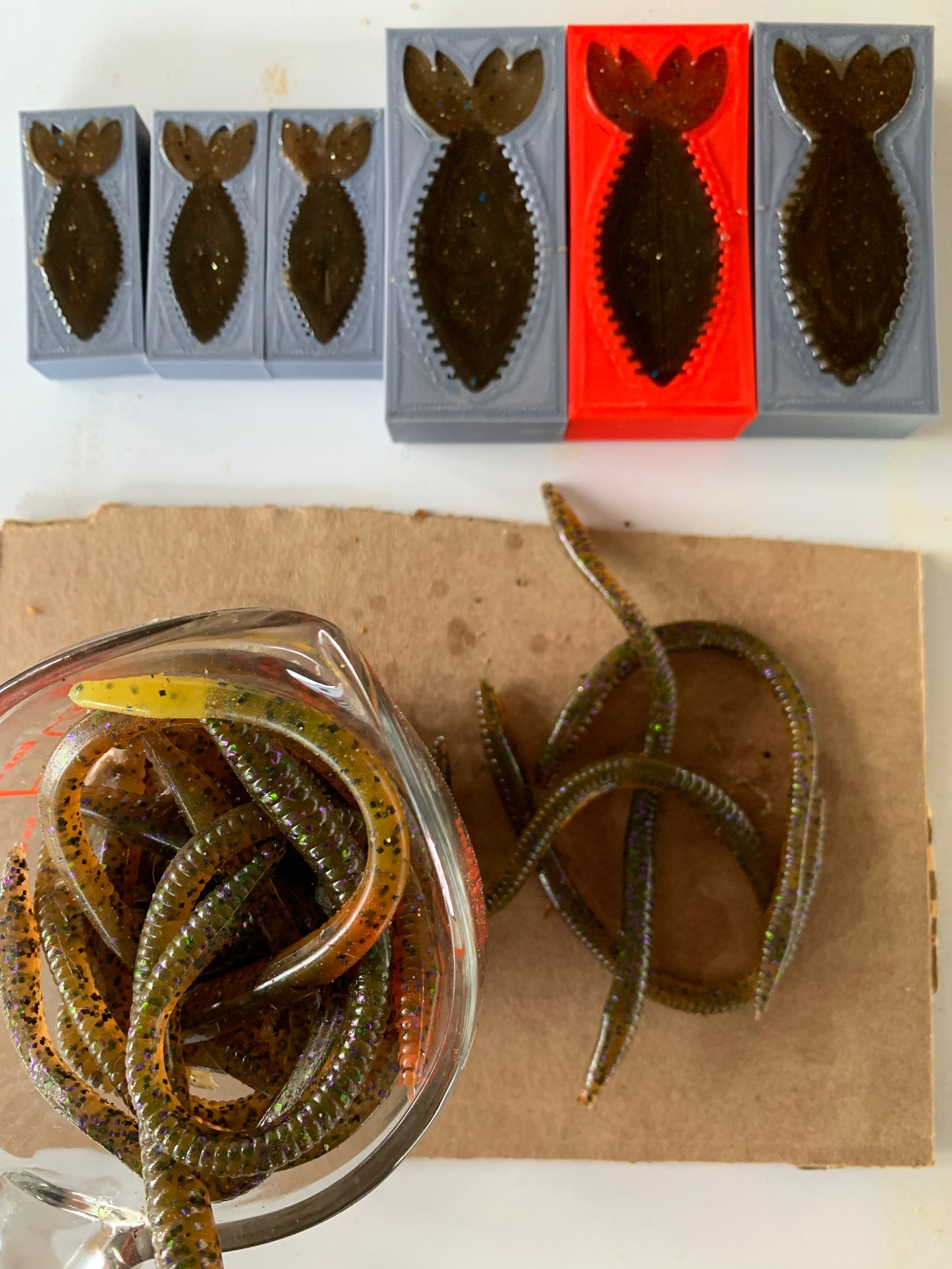 Open Top Lure Mold and a Package of Recycled Hand Poured Cigar Grub Ba –  Red Oak Trading Company, LLC